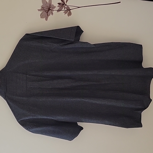 XL CLASSIC FIT VAN HEUSEN SHIRT - Picture 4 of 8